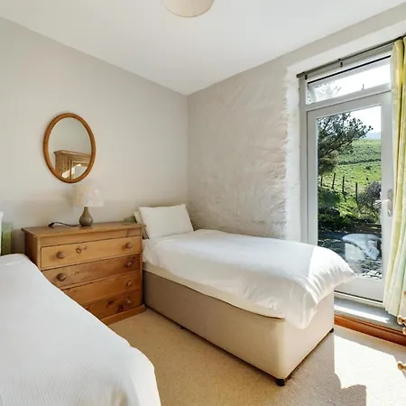 2 Bed In Oc-lr179